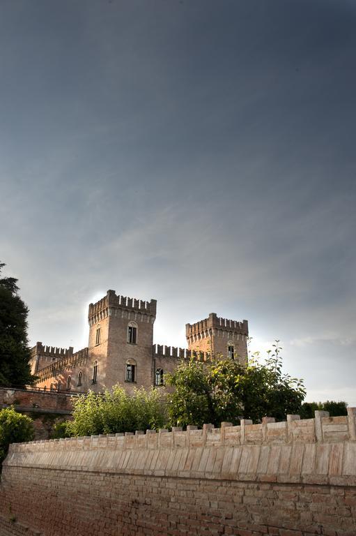 Relais Castello Бевилаккуа Экстерьер фото